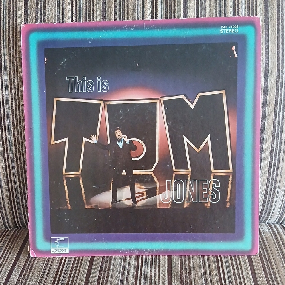 Tom Jones 1969 LP Vinyl Record